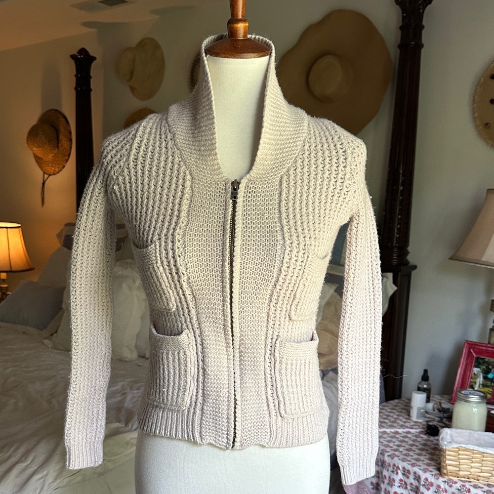 Wallace Cream Zippered Women's Sweater